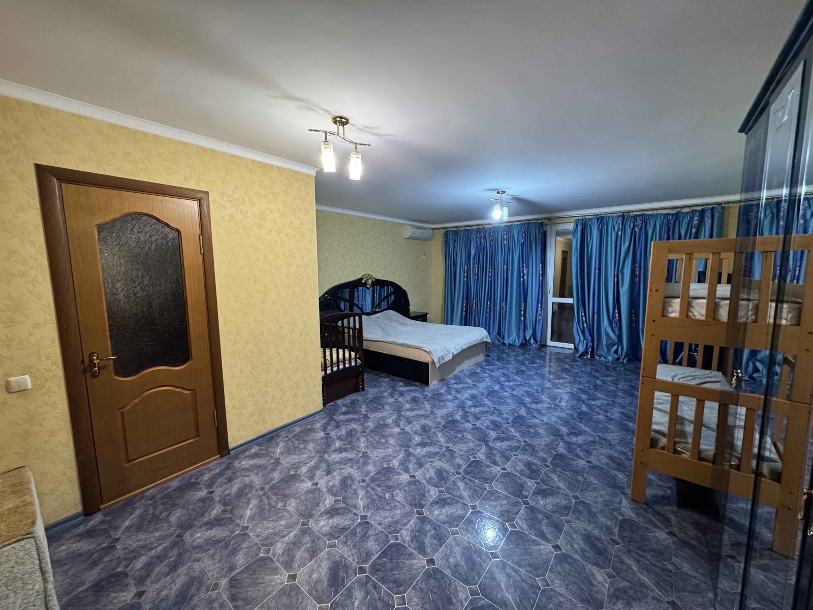 Двухэтажный номер с сауной (120 м²)